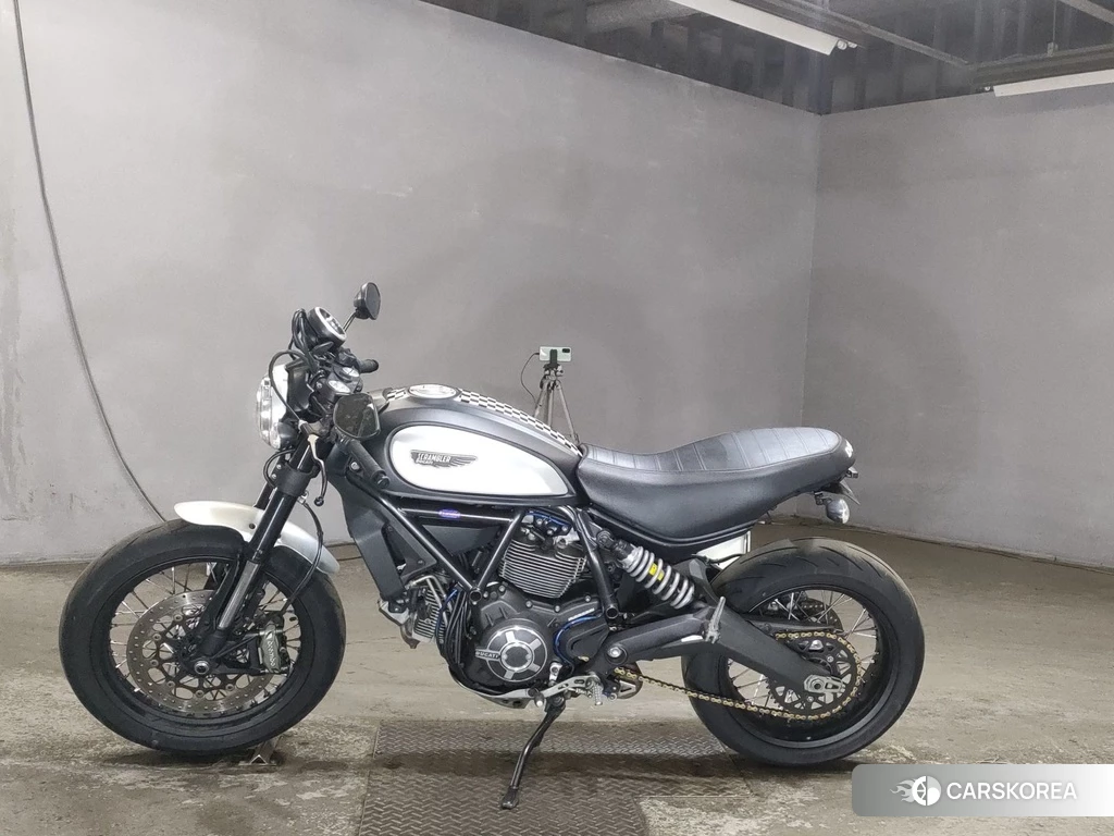 Проданный Ducati SCRAMBLER 2015 из Японии, фото 2