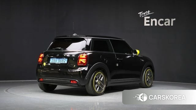 Mini Cooper Electric id 4316477 из Кореи 12