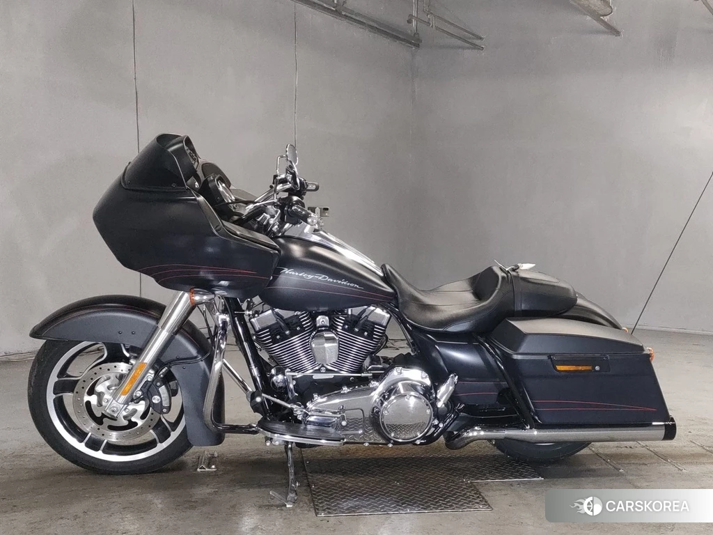 Проданный Harley-Davidson Road Glide FLTRX1690 2011 из Японии, фото 2