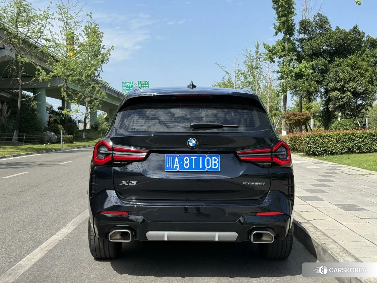 BMW X3 2021 Черный из Китая, фото 3