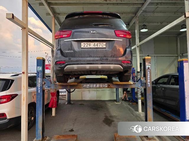 Kia The New Carnival 2018 Серый из Кореи, фото 2
