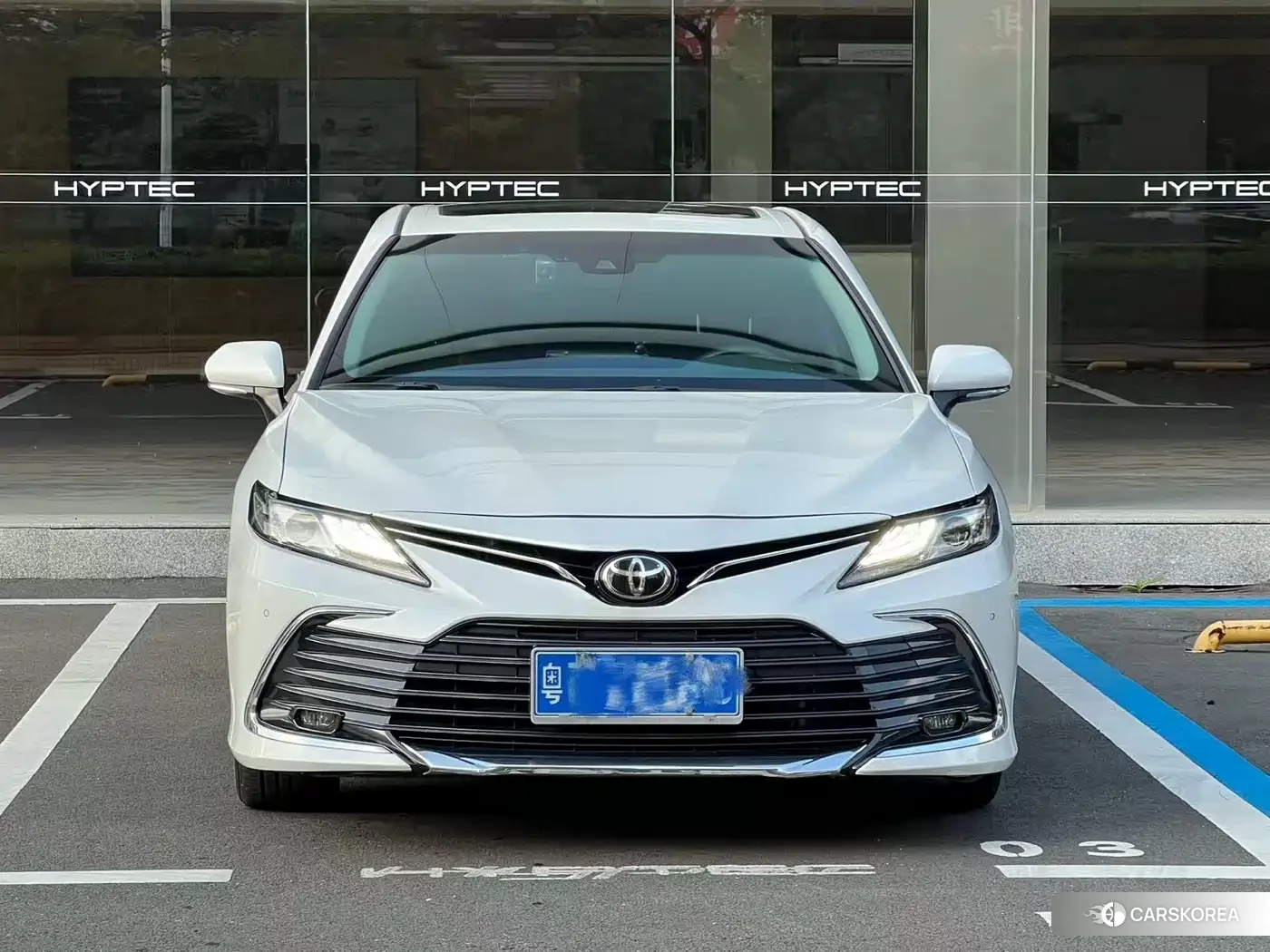 Toyota Camry 2023 Белый из Китая, фото 2