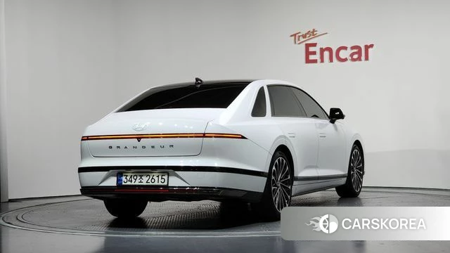 Hyundai Grandeur Hybrid (GN7) id 3883697 из Кореи 12