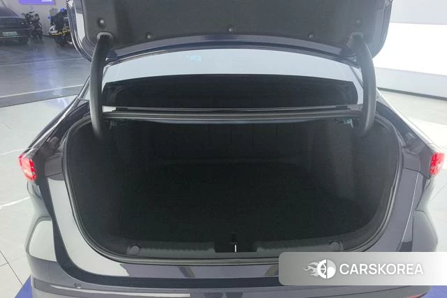 Geely Galaxy Galaxy L6 id 4212560 из Китая 9