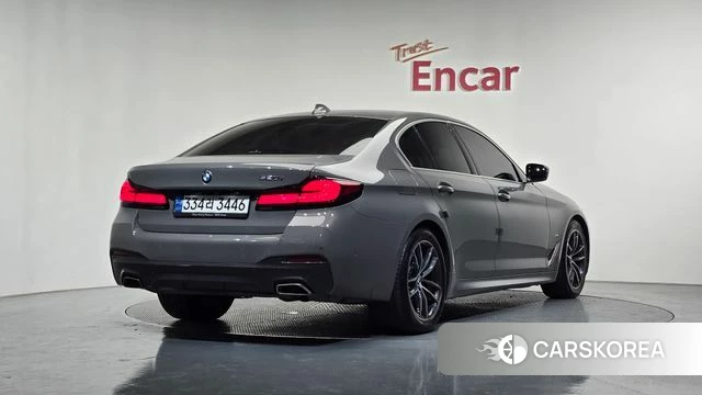 BMW 5 Series (G30) id 4337839 из Кореи 12