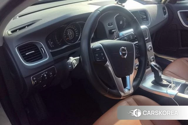 Volvo S60 id 4208821 из Китая 9