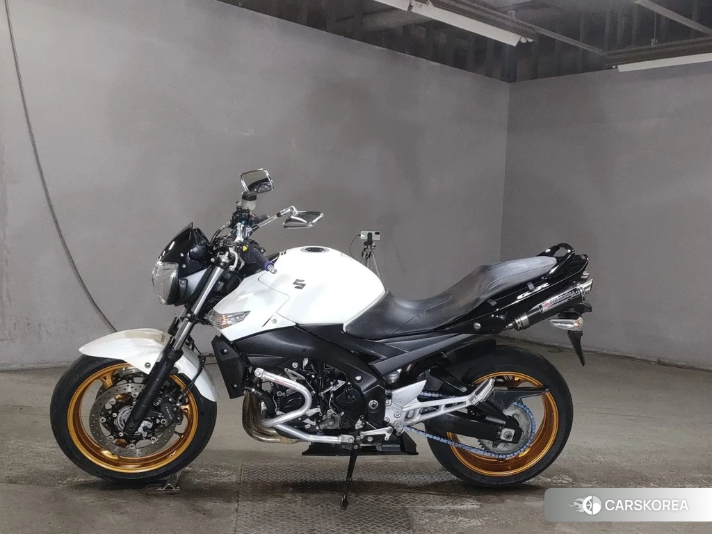 Проданный Suzuki GSR400 2012 из Японии, фото 2