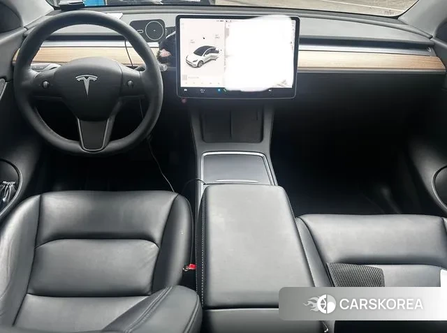 Tesla Model Y 2021 Белый из Кореи, фото 2