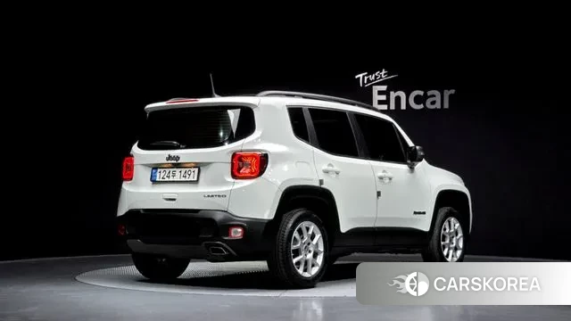 Jeep Renegade id 3432923 из Кореи 12