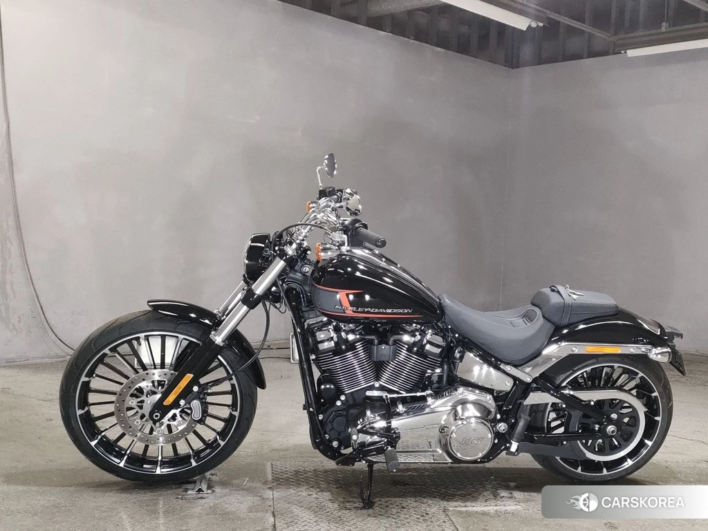 Проданный Harley-Davidson Softail Breakout FXBR 1920 2023 из Японии, фото 2