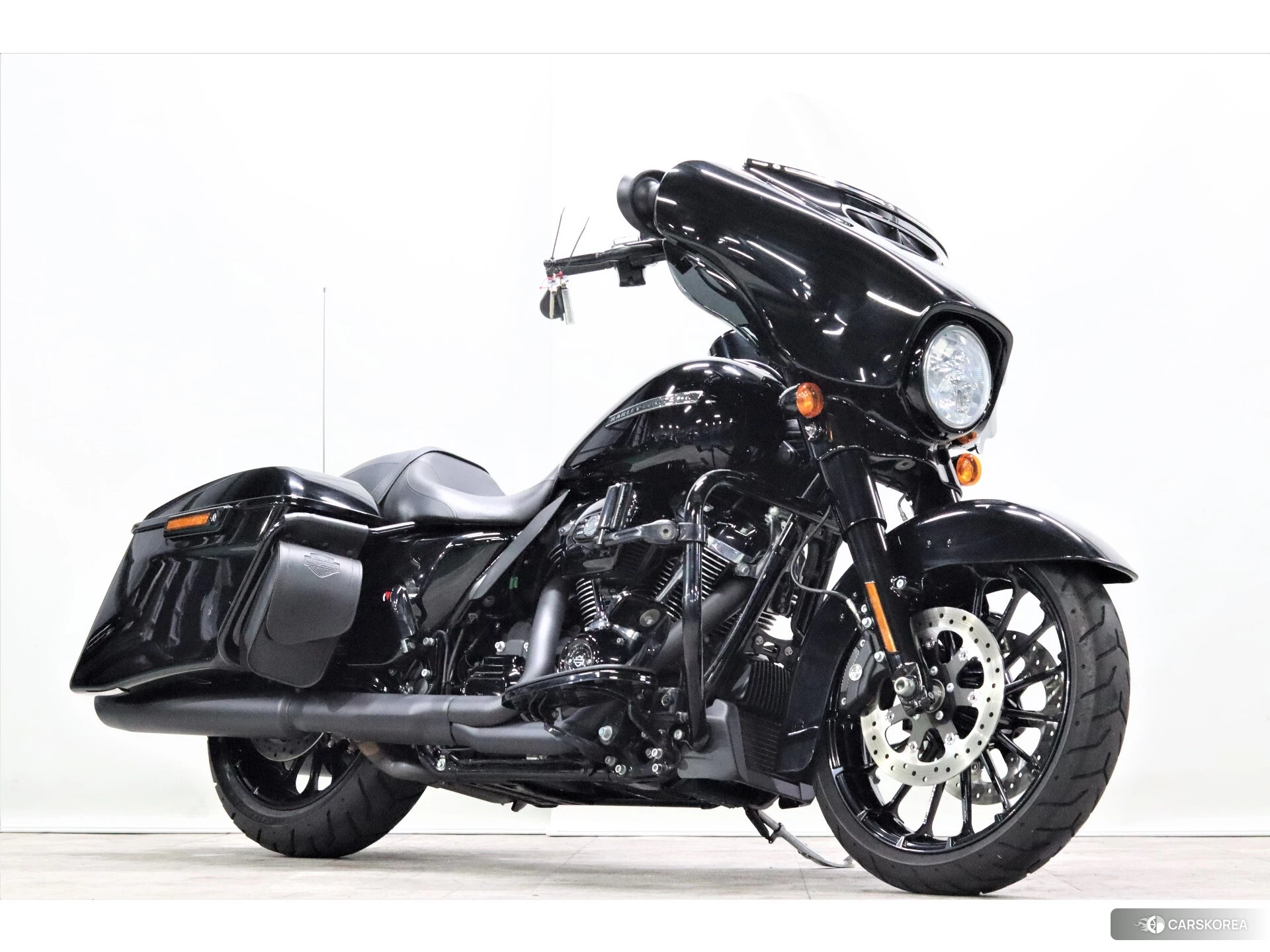 Harley-Davidson Street Glide FLHXS1690 id 3948158 из Японии 6