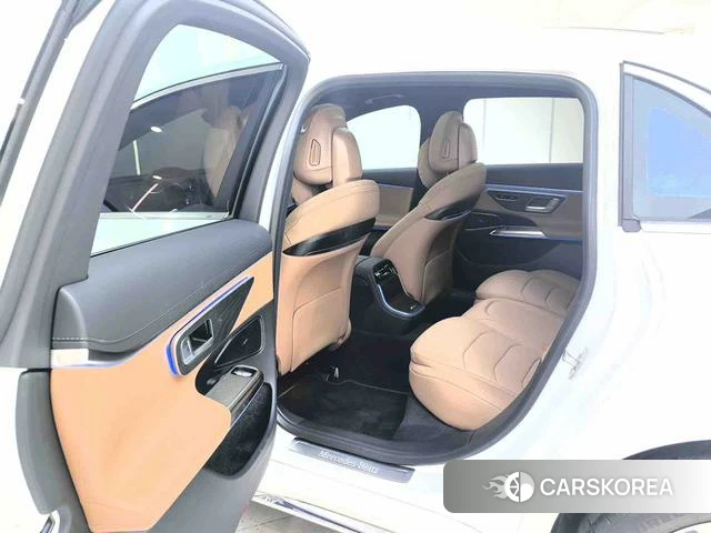 Mercedes-Benz E-class 2024 Белый из Китая, фото 2