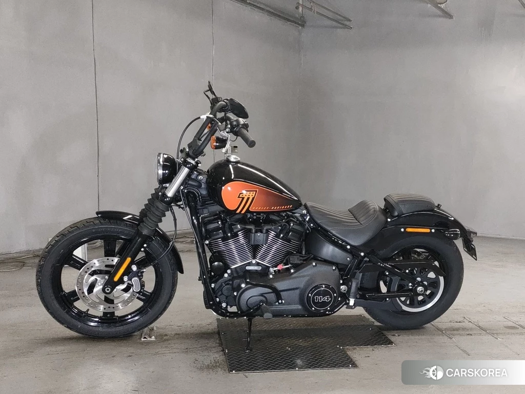 Проданный Harley-Davidson Softail Street Bob FXBBS1870 2023 из Японии