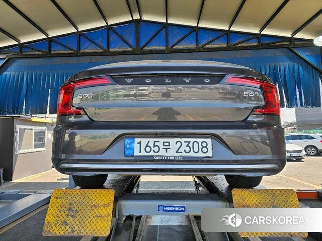 Volvo S90 2023 Серый из Кореи, фото 2