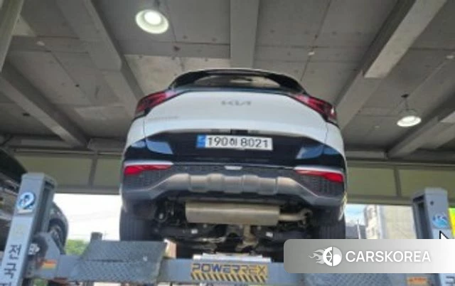 Kia Sportage 5th Generation 2023 Белый из Кореи, фото 2