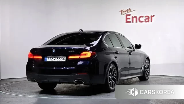 BMW 5 Series (G30) id 3650976 из Кореи 12