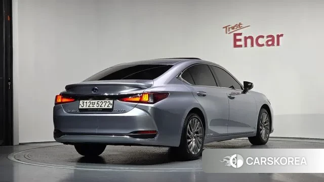 Lexus ES300h 7th generation id 3681047 из Кореи 12