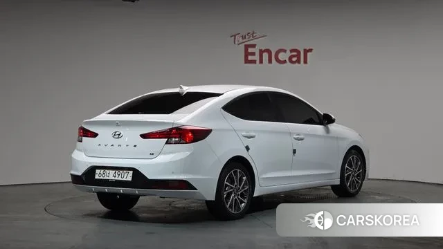 Hyundai The New Avante AD id 3728325 из Кореи 12