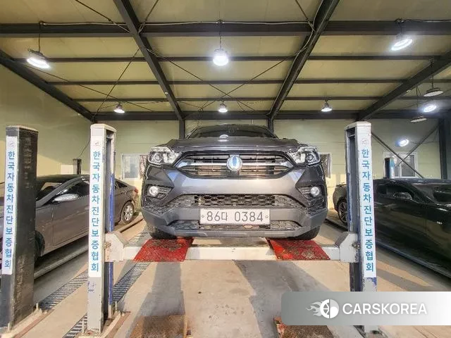 Ssangyong Rexton Sports 2018 Серебристо-серый из Кореи, фото 2