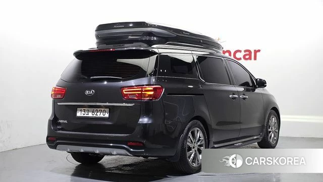 Kia The New Carnival id 4246007 из Кореи 12