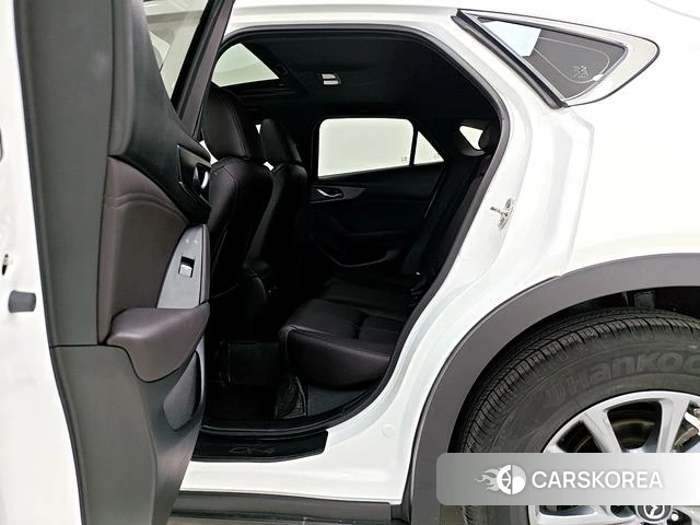 Mazda CX-4 id 4321324 из Китая 12