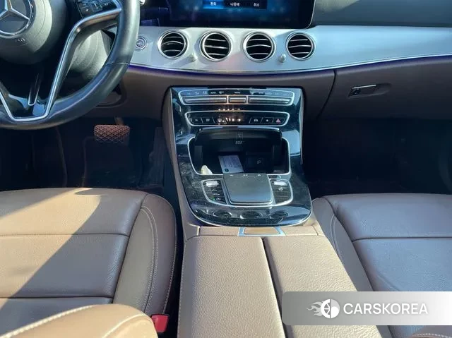 Mercedes-Benz E-Class W213 2020 Белый из Кореи, фото 2