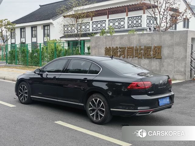 Volkswagen Magotan 2022 Черный из Китая, фото 2