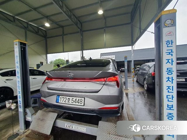Hyundai Avante Hybrid (CN7) 2022 Серебристо-серый из Кореи, фото 2