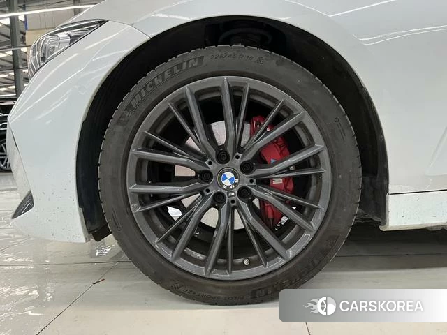 BMW 3 series id 4336152 из Китая 9