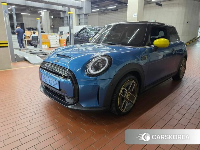 Mini Cooper Electric 2023 Синий из Кореи, фото 2