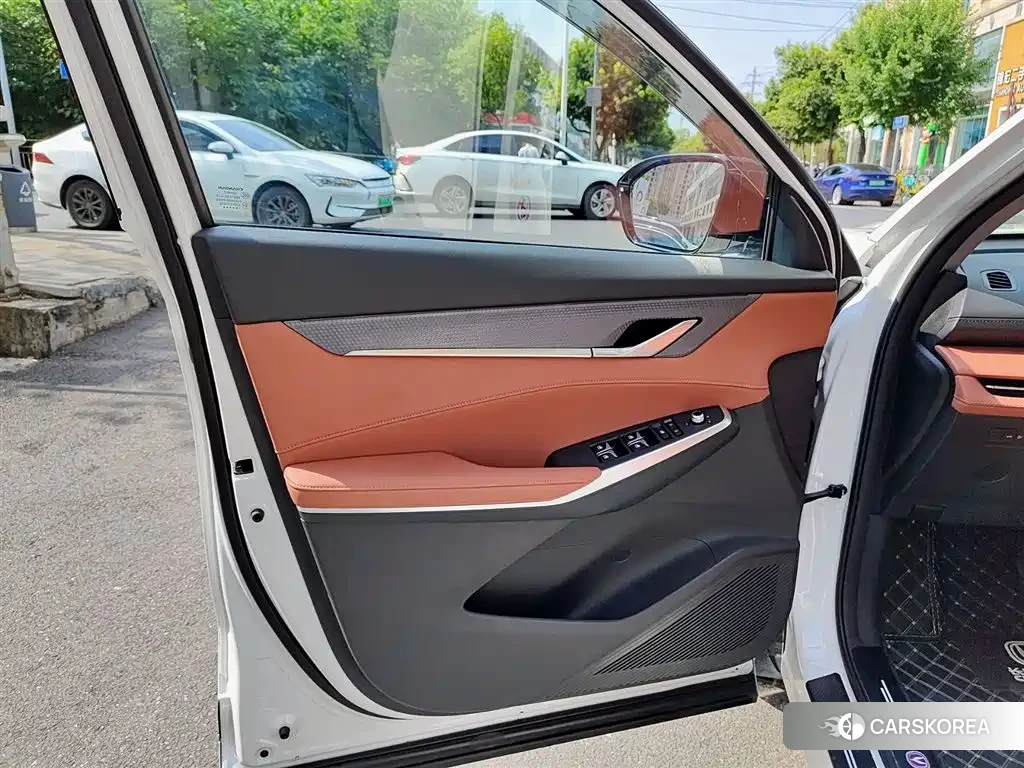Chang'an Changan CS75PLUS 2025 Белый из Китая, фото 3