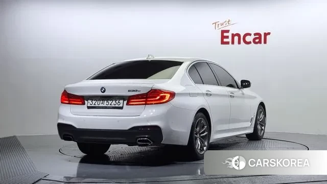 BMW 5 Series (G30) id 3238613 из Кореи 12