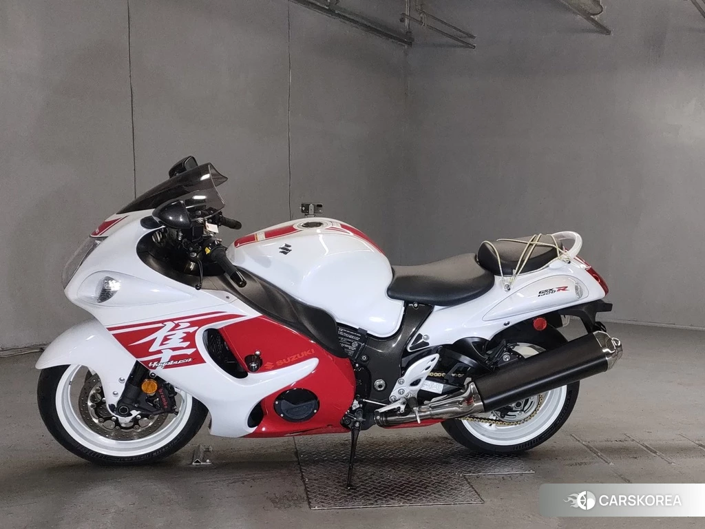 Проданный Suzuki GSX1300R HAYABUSA 2019 из Японии, фото 2