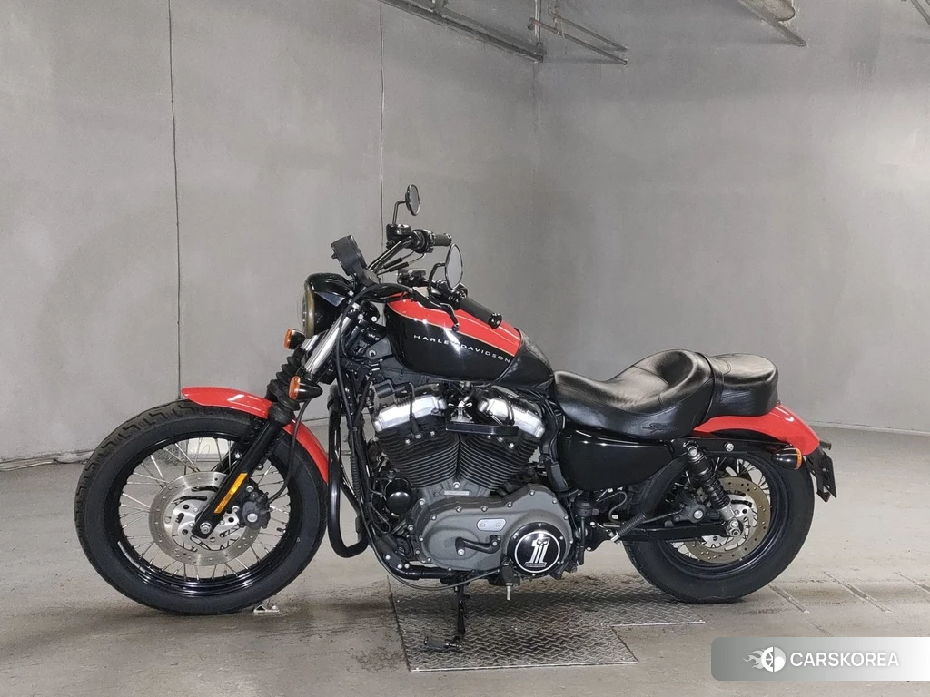 Проданный Harley-Davidson Sportster XL1200N Nightster 2010 из Японии, фото 2