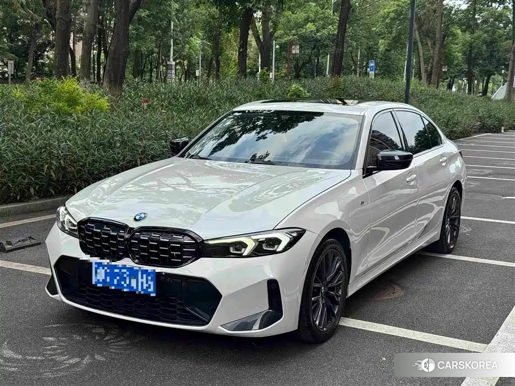 BMW 3 series 2023 Белый из Китая, фото 2