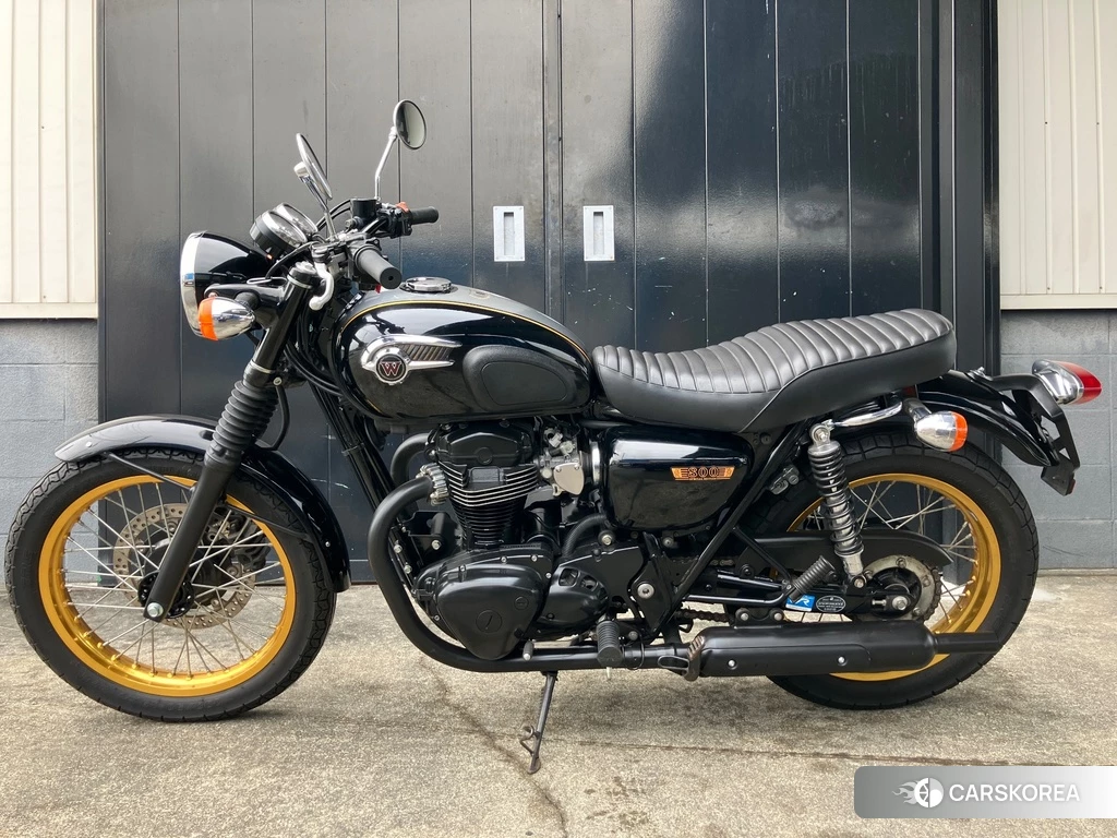 Проданный Kawasaki W800 SE 2011 из Японии, фото 2