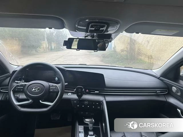 Hyundai Elantra 2022 Белый из Китая, фото 2