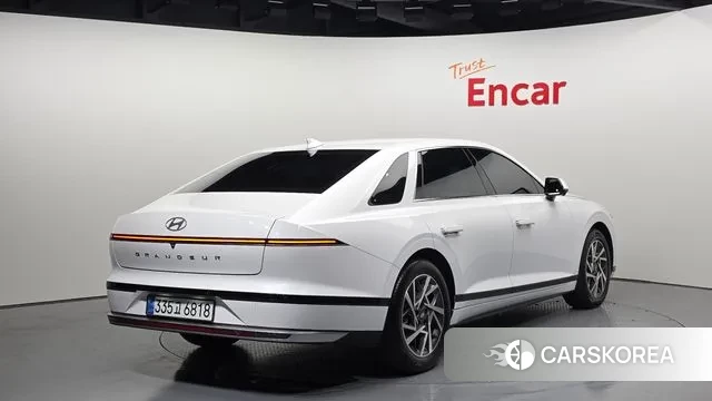 Hyundai Grandeur (GN7) id 3305440 из Кореи 12