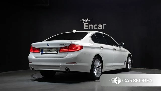 BMW 5 Series (G30) id 3801576 из Кореи 12