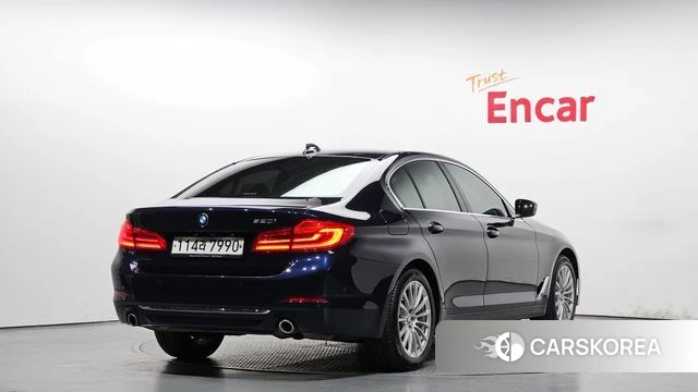 BMW 5 Series (G30) id 3879466 из Кореи 12