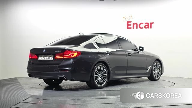 BMW 5 Series (G30) id 3795315 из Кореи 12