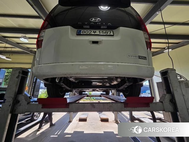 Hyundai Staria 2023 Белый из Кореи, фото 2