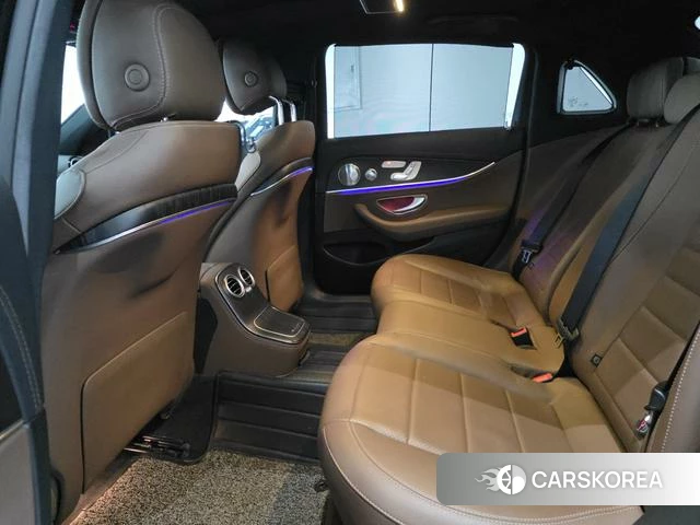 Mercedes-Benz E-class 2021 Черный из Китая, фото 2