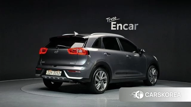 Kia Niro id 4477622 из Кореи 12