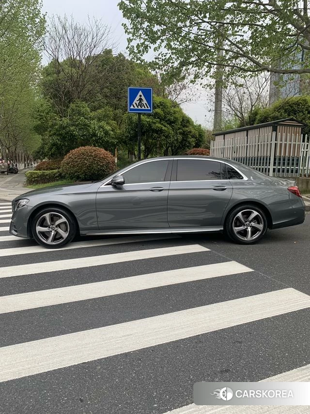 Mercedes-Benz E-class id 4236307 из Китая 7
