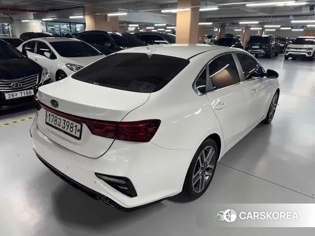 Kia Come New K3 id 2902607 из Кореи 8