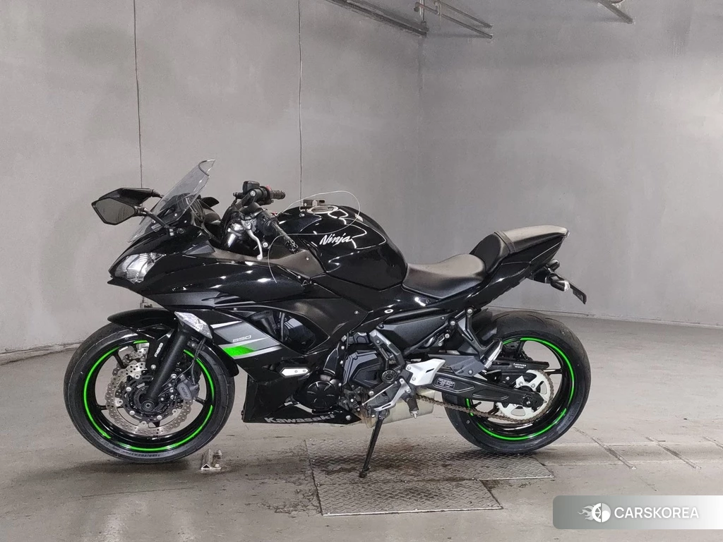 Проданный Kawasaki NINJA 650 2019 из Японии, фото 2