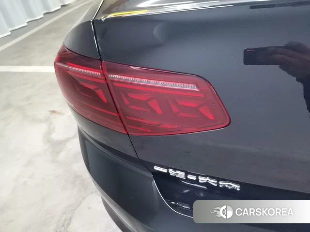 Volkswagen Magotan id 4348521 из Китая 12