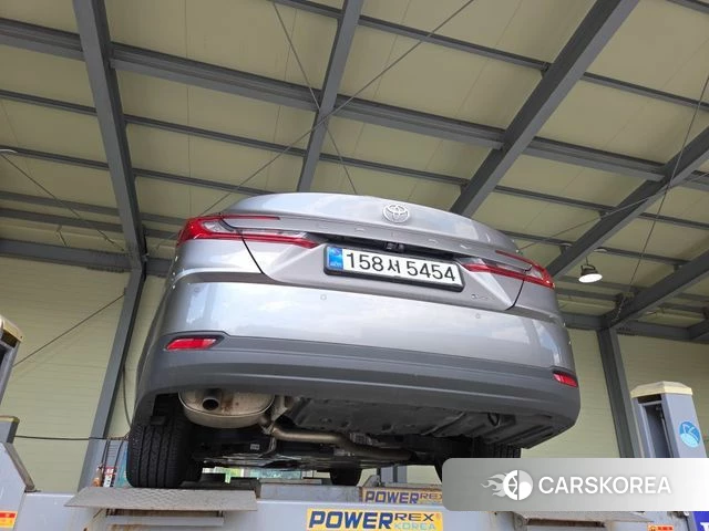 Toyota Camry (XV80) 2025 Серый из Кореи, фото 2