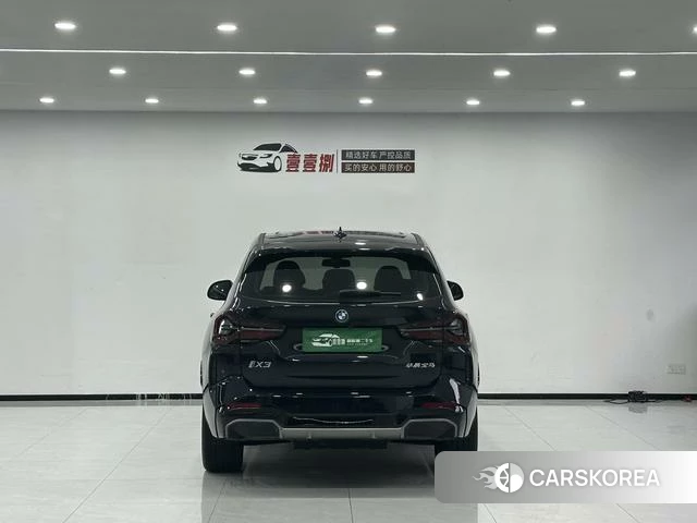 BMW iX3 2024 Черный из Китая, фото 2